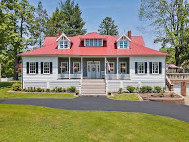 House for sale in Coraopolis