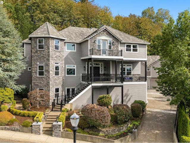 House for sale in Oregonia