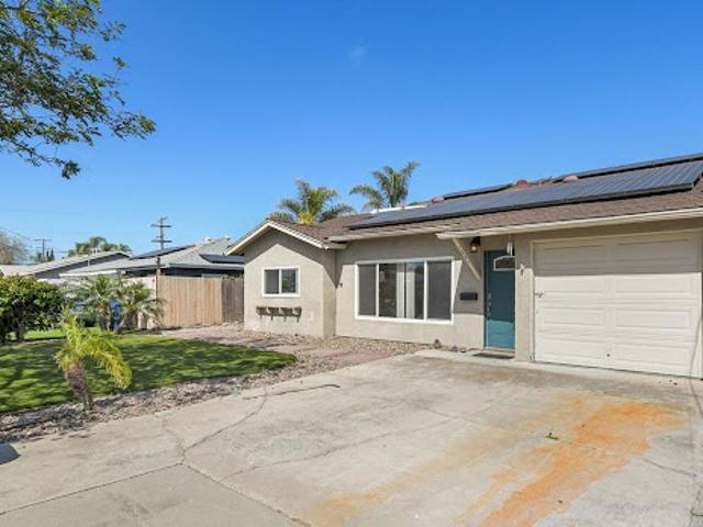 House for sale in Vista, California