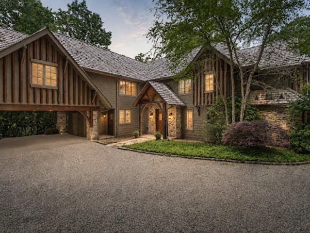 House for sale in Highlands, North Carolina