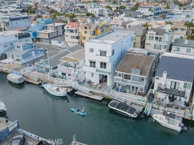 House for sale in Huntington Beach, California
