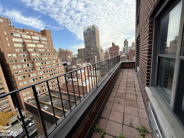 House for sale in Arverne, New York