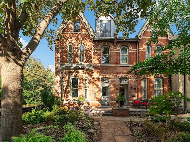 House for sale in Toronto, Golden Horseshoe