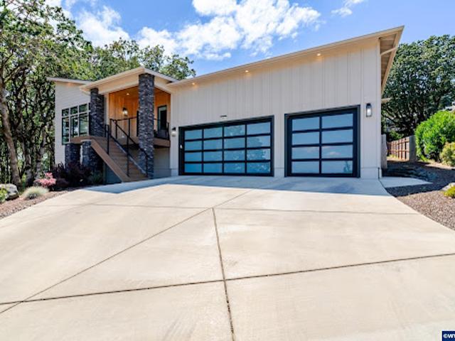House for sale in Oregonia