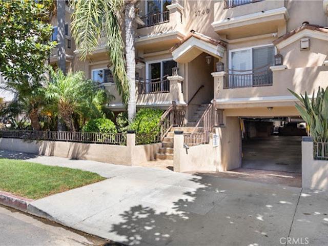 House for sale in Canoga Park, California