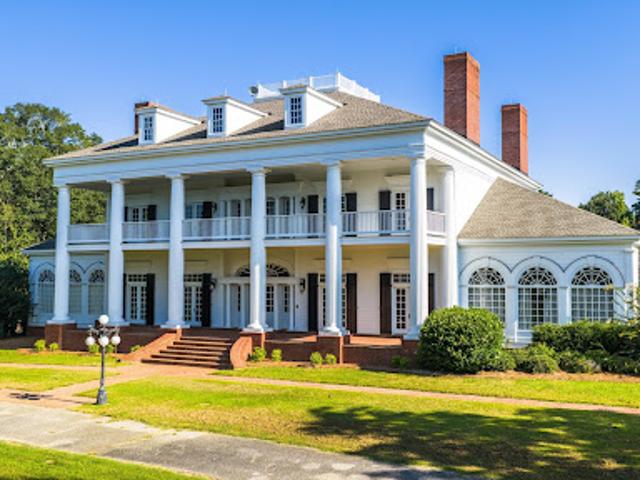 House for sale in Elmore, Alabama