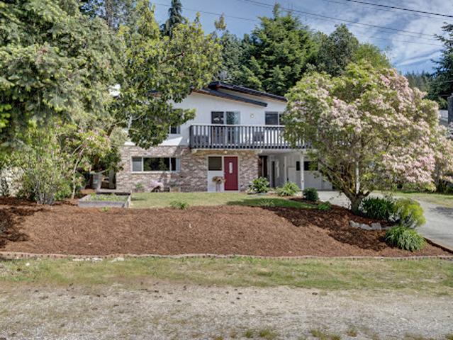 House for sale in Sechelt