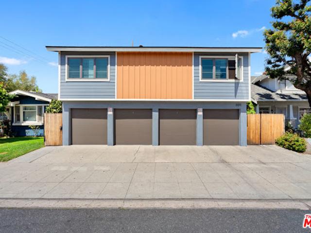 House for sale in Long Beach, California