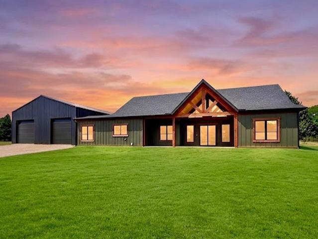 House for sale in Pottsboro, Texas