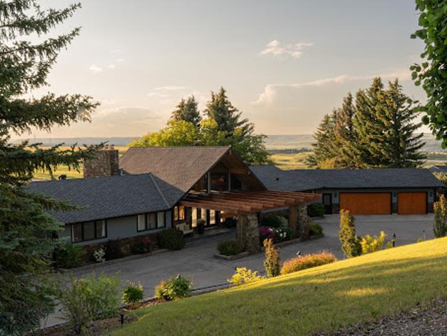 House for sale in Northwest, Alberta