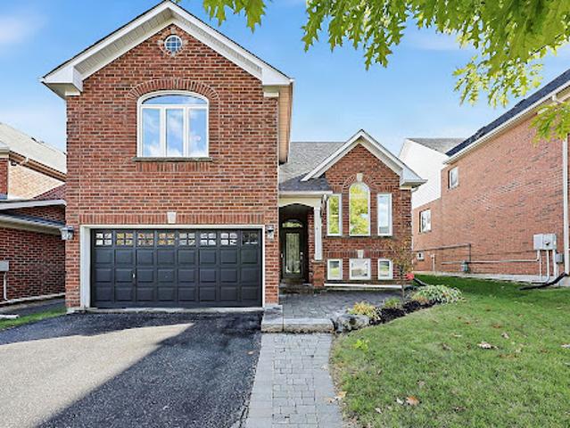 House for sale in Golden Horseshoe, Ontario