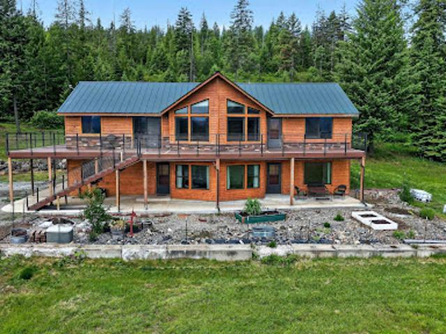 House for sale in Usk, Washington