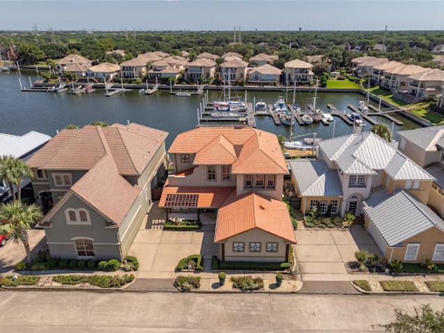 House for sale in Kemah, Texas