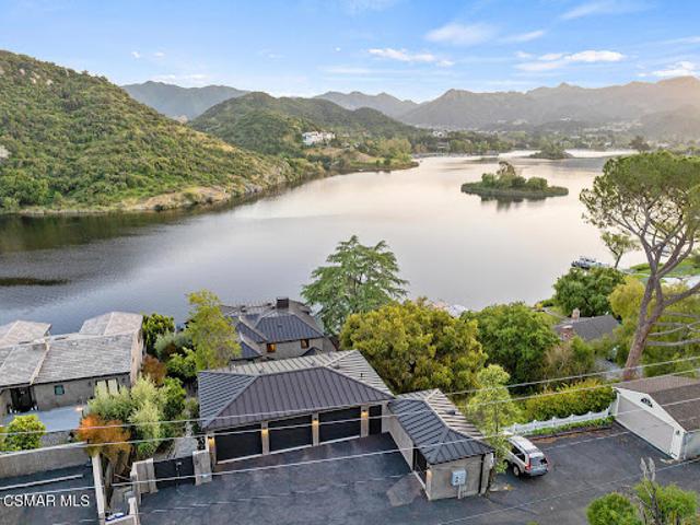 House for sale in Lake Sherwood, Adams County