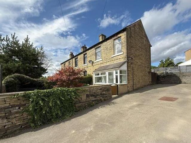 House for rent in Huddersfield, West Yorkshire