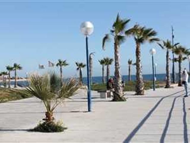 Casa en alquiler en Orihuela, Urbanización Avalon