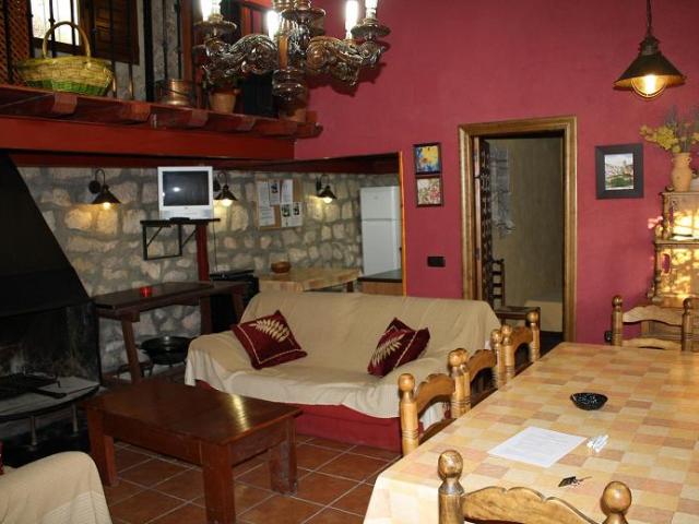 Casa en alquiler en Alcalá Del Júcar, Castilla-La Mancha