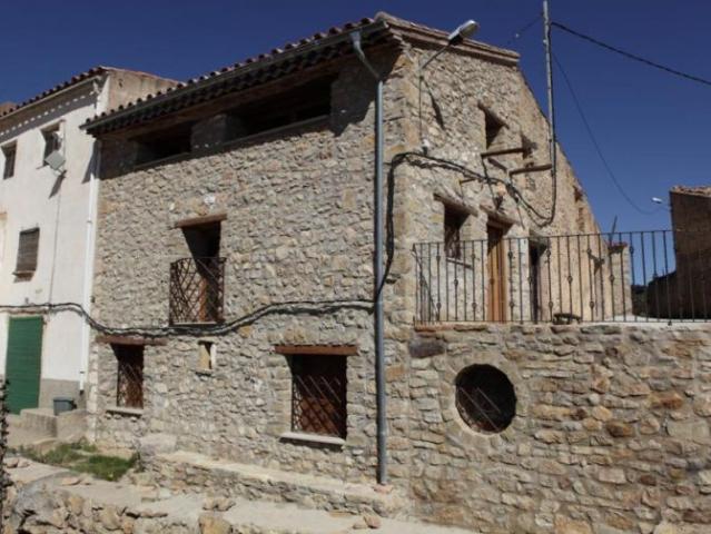 Casa en alquiler en Benafigos