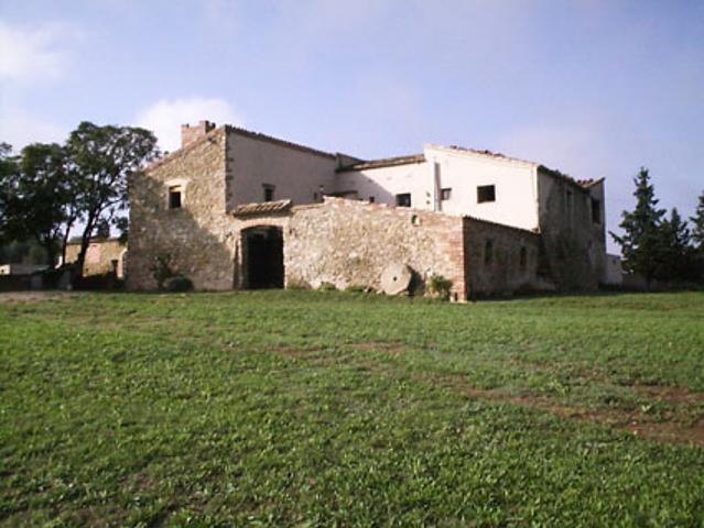 Casa en alquiler en Saus, Llampaies