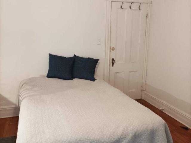 Room for rent in Arverne, New York