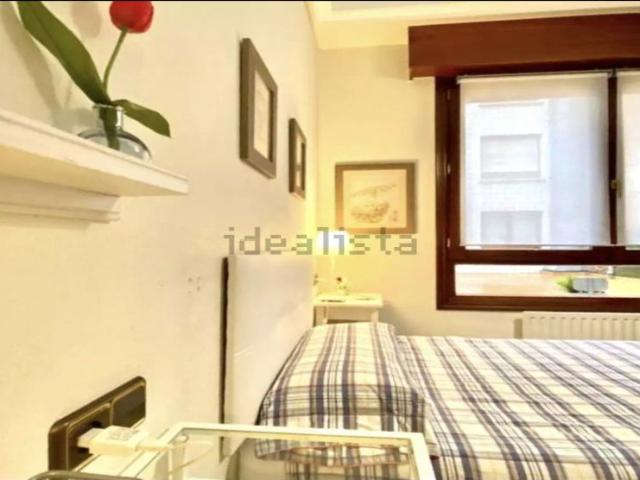 Habitación en alquiler en Abando, Bilbao