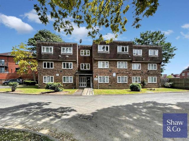 Apartment for rent in London Borough of Hounslow, Heston