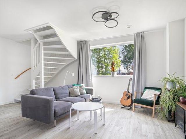 Appartement te huur in Tongelre, Acht