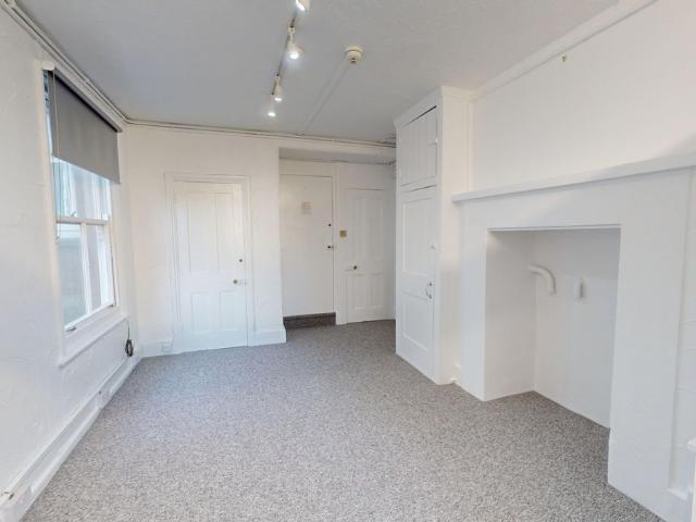 Studio for rent in Aldrington