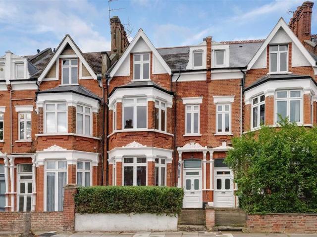 Apartment for rent in Mapesbury, Greater London