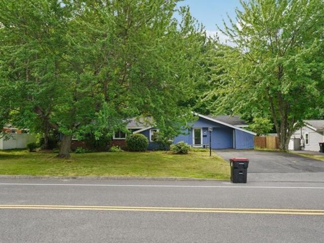 House for sale in Montello, Brockton