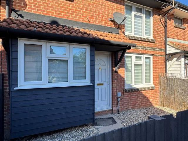 House for rent in Royal Borough of Greenwich, Greater London