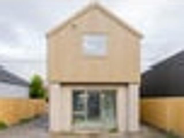 Townhouse for sale in Heathcote, Canterbury