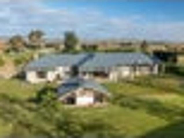 House for sale in Otakou