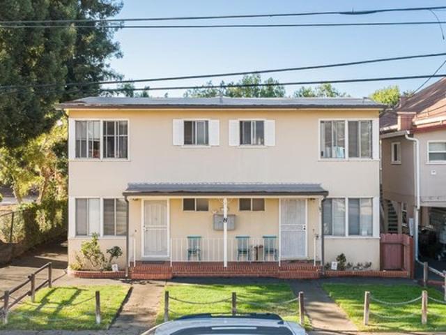 House for sale in Burlingame, San Mateo County