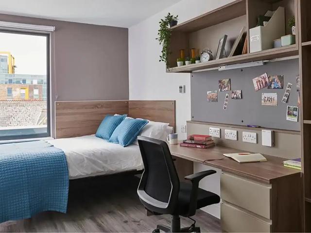 Apartment for rent in Falcon Lodge, Wales