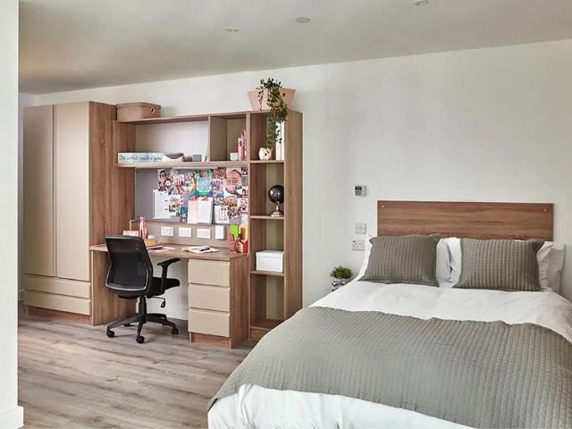 Apartment for rent in Falcon Lodge, Wales