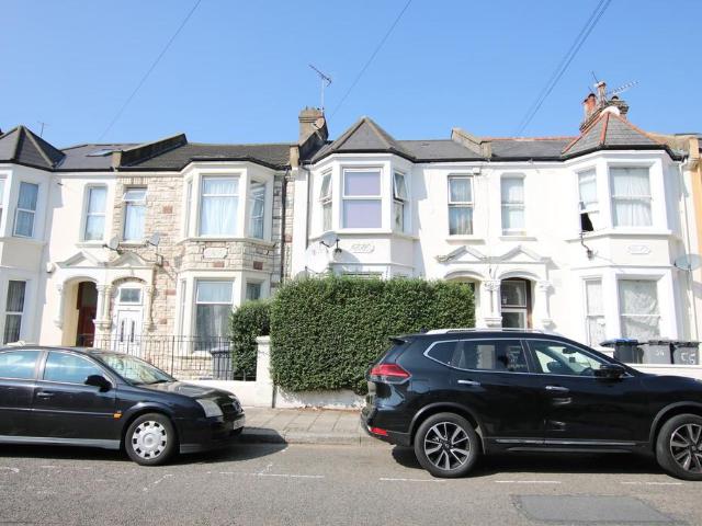 Apartment for rent in Cricklewood, Greater London