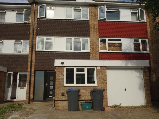Apartment for rent in Surbiton, Isle Of Man