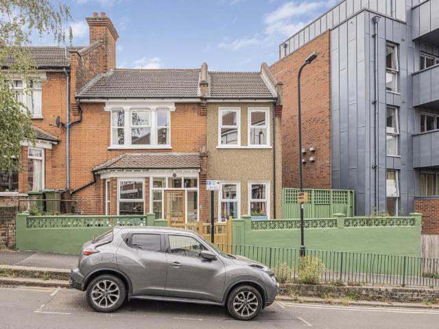 Apartment for rent in London Borough of Waltham Forest, Greater London