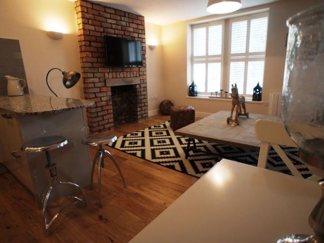 Apartment for rent in Falcon Lodge, Wales