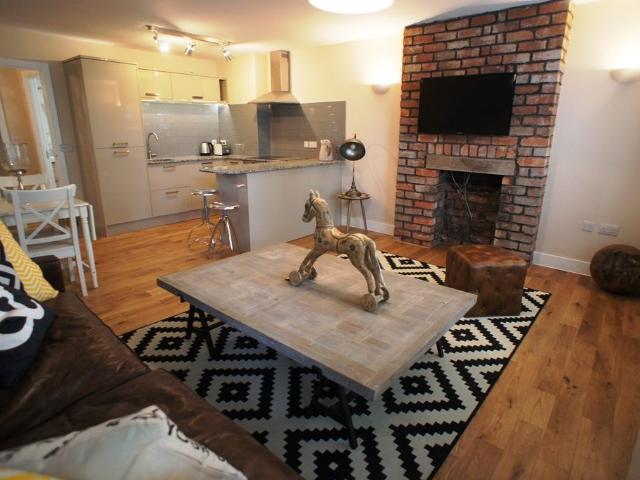 Apartment for rent in Falcon Lodge, Wales