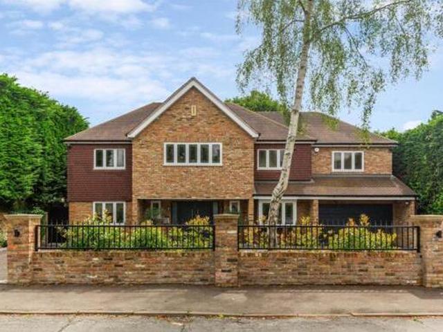 House for sale in Denham, Gerrards Cross and Chalfonts Community Board, Gerrards Cross
