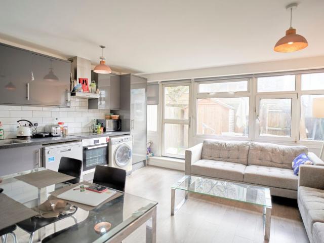 Room for rent in Old Ford, Bow