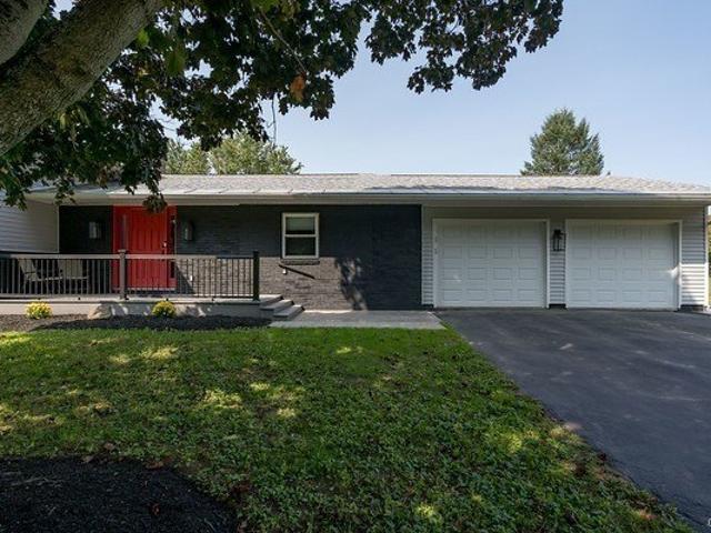 House for sale in Black River