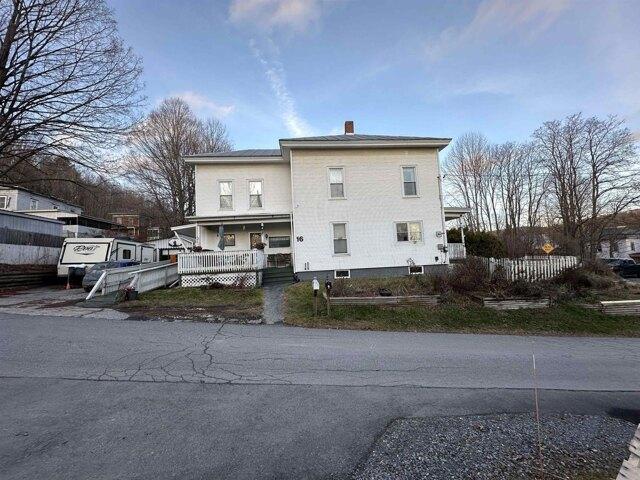 House for sale in Williamstown, Vermont
