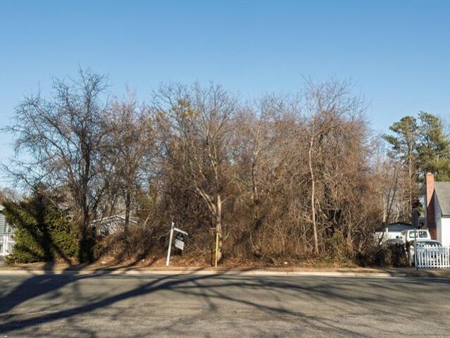 Land for sale in Bay Shore Land for sale in Bay Shore