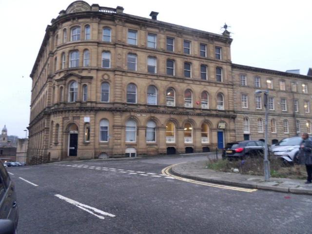 Studio for rent in Eightlands, Dewsbury