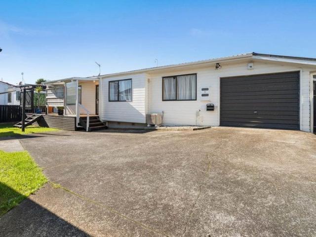 Apartment for rent in Howick Central, Howick