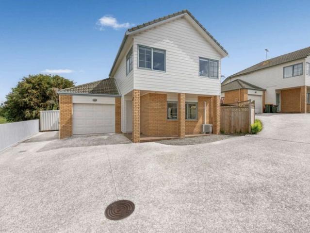 House for rent in Howick, Oroua County