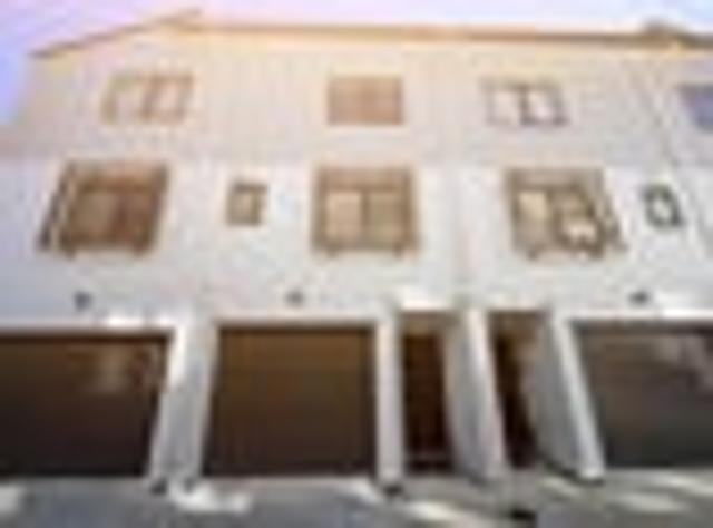 Townhouse for rent in Howick, Oroua County